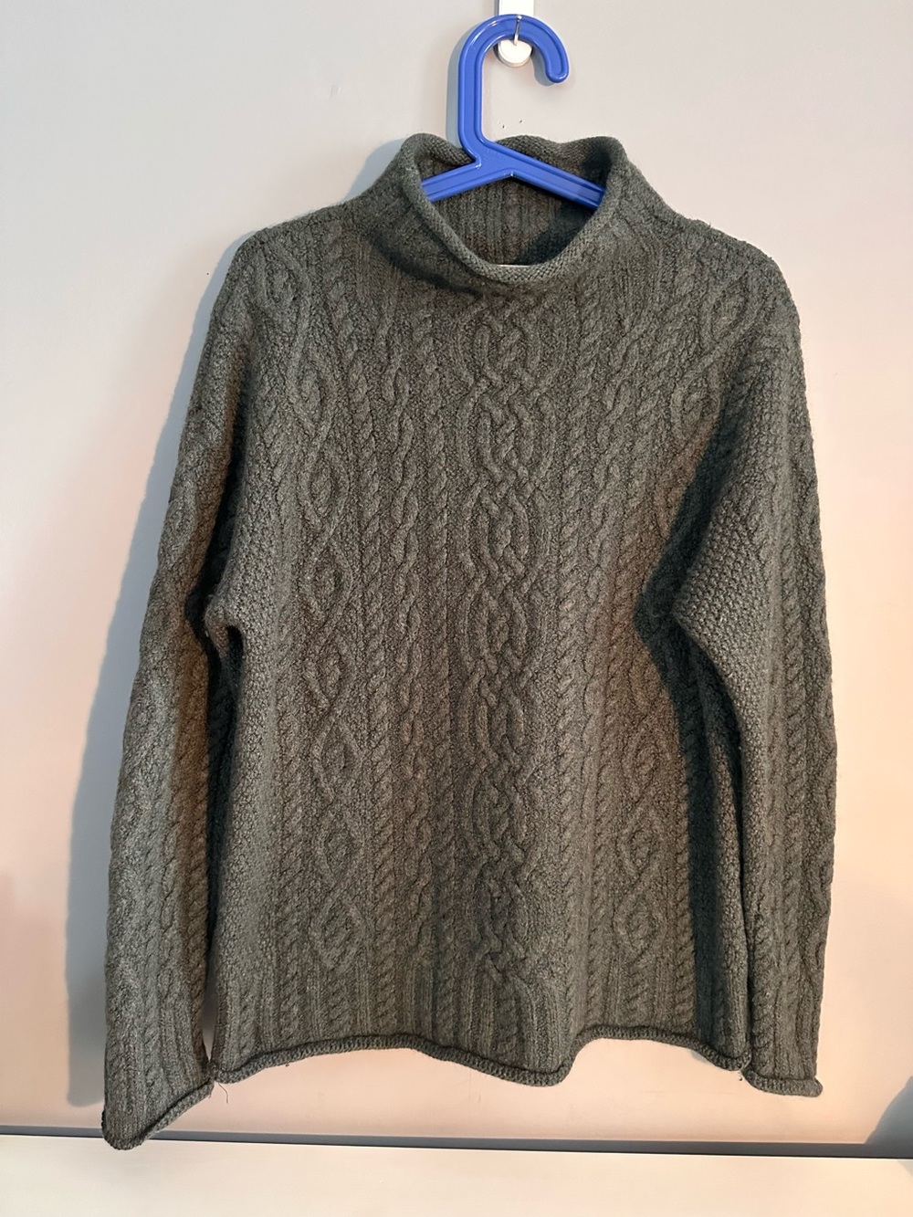 Aran Sweater Market - Women’s, 100% Soft Merino Wool, Sweater Green, 🇮🇪